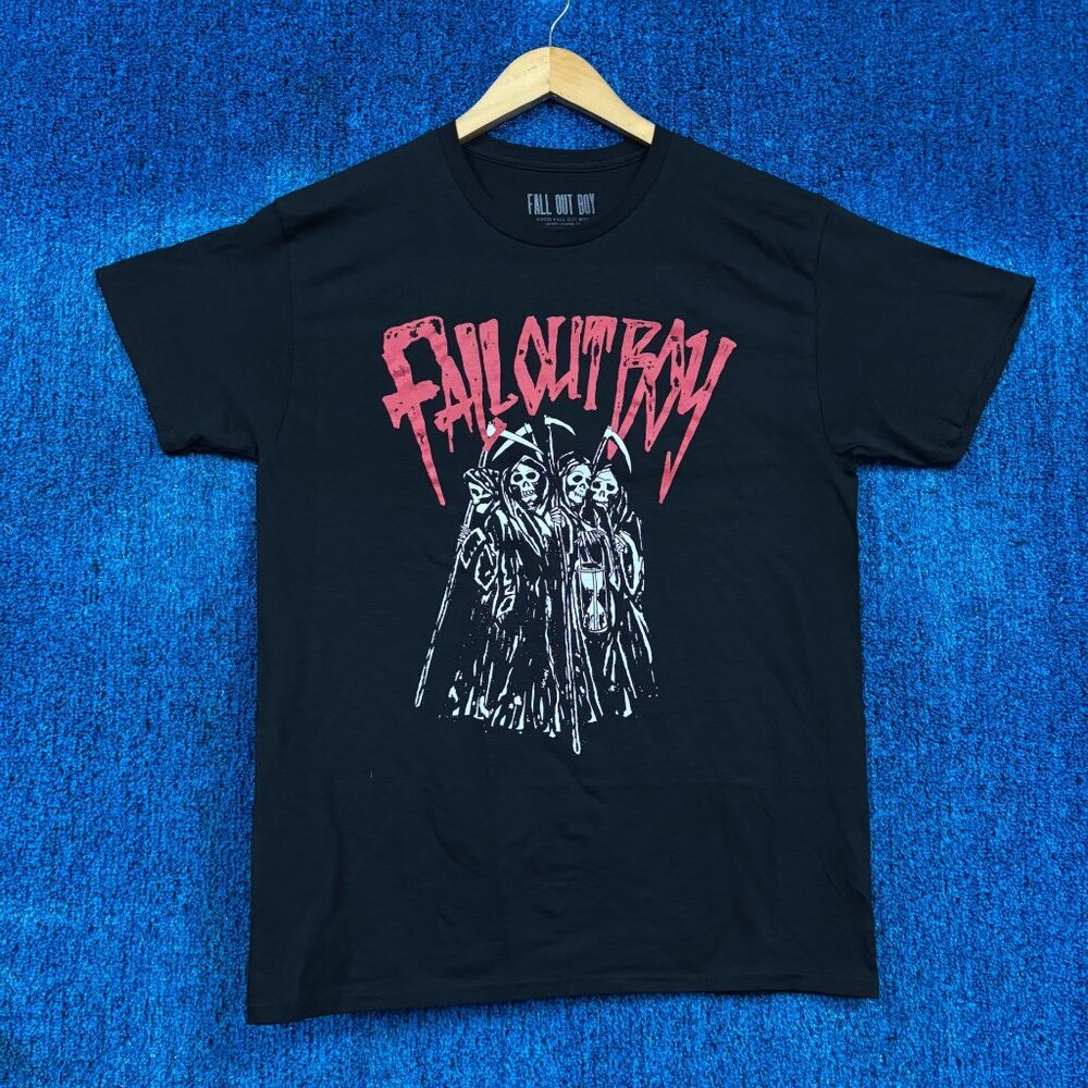 Fall Out Boy “Self Titled” Graphic T-Shirt Size Medium